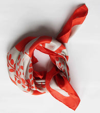 Silkeskjerf Peace orange