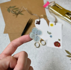 Stickers med pressede blomster